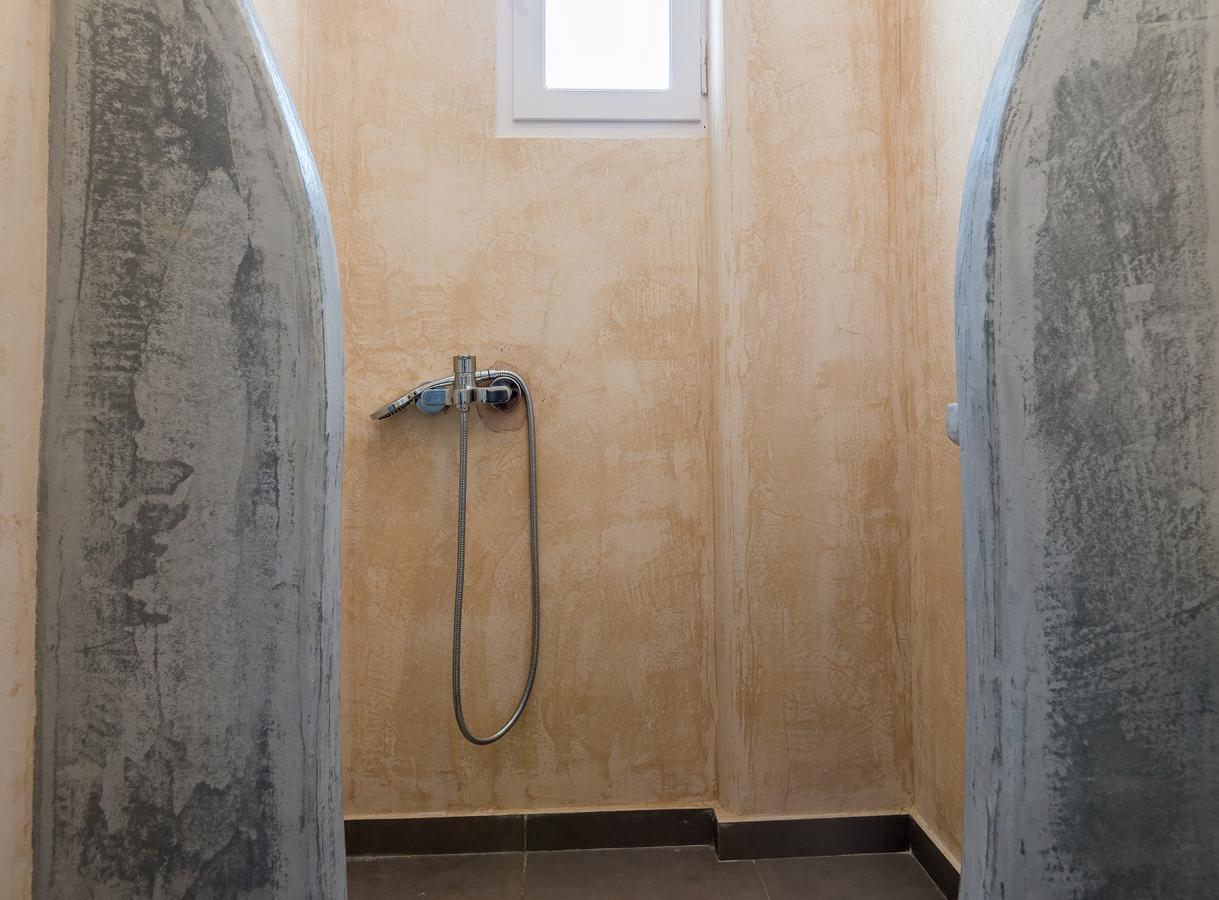 Takiss Rooms Pollonia Bagian luar foto