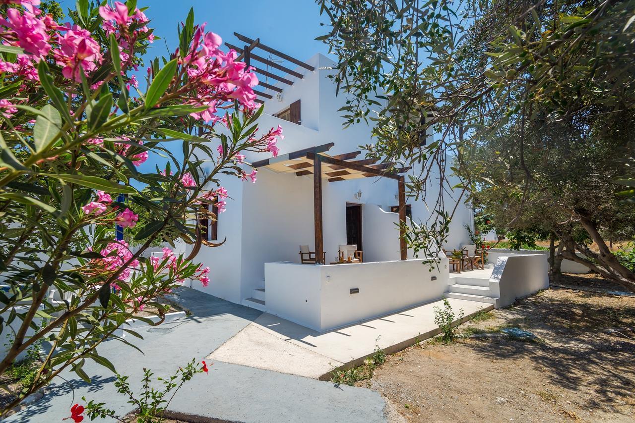 Takiss Rooms Pollonia Bagian luar foto